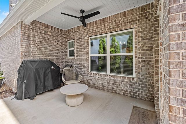 5224 S Brookmere Street, Rogers, AR 72758