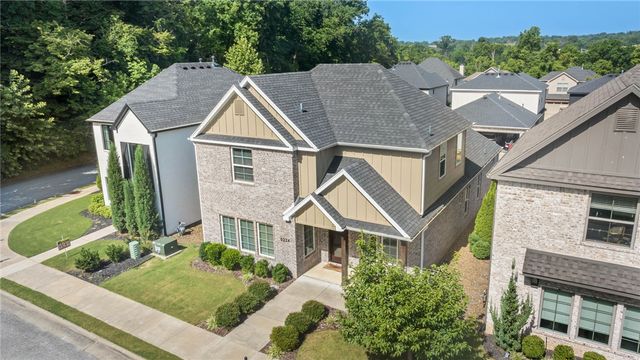 5224 S Brookmere Street, Rogers, AR 72758