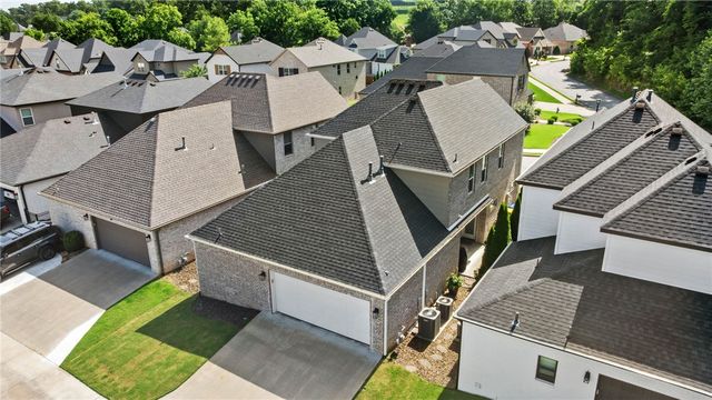 5224 S Brookmere Street, Rogers, AR 72758