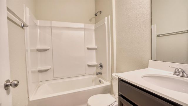 137 Carlina LOOP, Liberty Hill, TX 78642