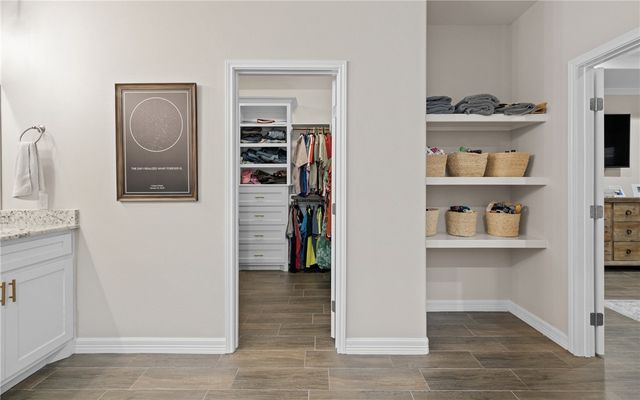 10334 Stone Creek Dr, Corpus Christi, TX 78410