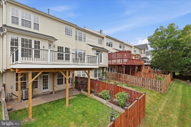 812 SYDNEY TER NE, Leesburg, VA 20176