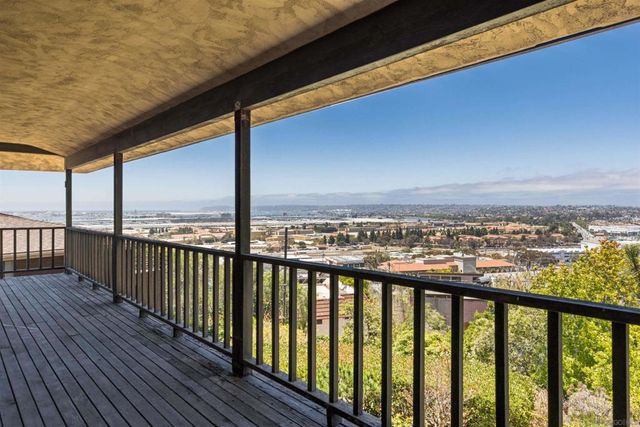 2020 Rodelane, San Diego, CA 92103