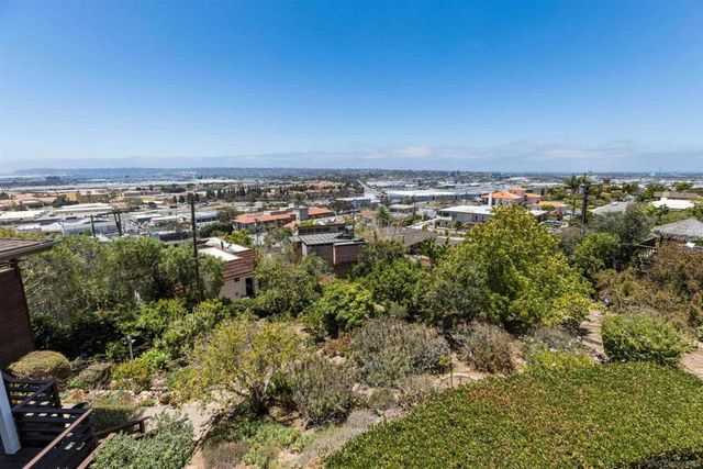 2020 Rodelane, San Diego, CA 92103