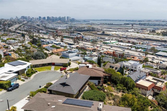 2020 Rodelane, San Diego, CA 92103