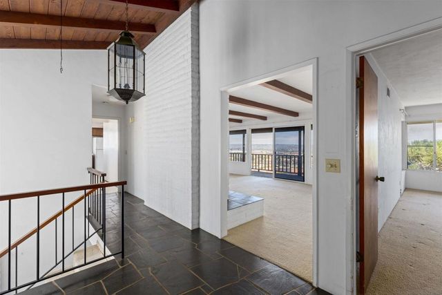 2020 Rodelane, San Diego, CA 92103