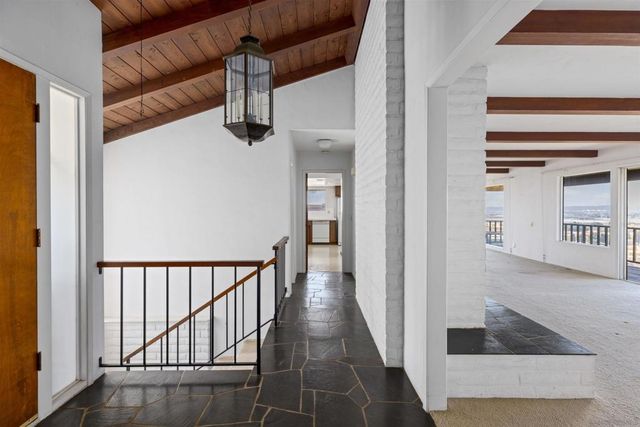 2020 Rodelane, San Diego, CA 92103