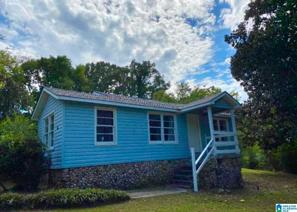 301 20TH AVENUE NW, Center Point, AL 35215