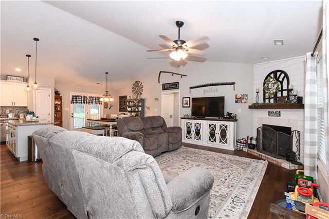 285 Washburn Road, Madison, NC 27025