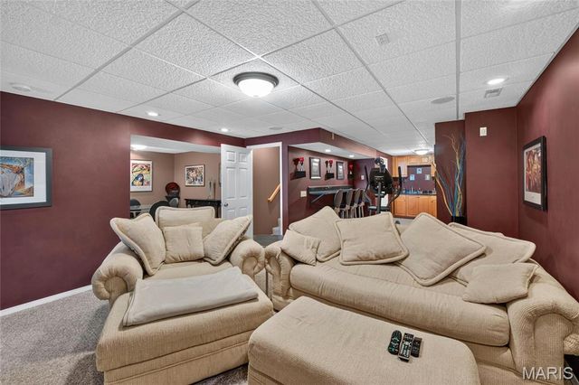 219 Copper Mountain Drive, Fenton, MO 63026