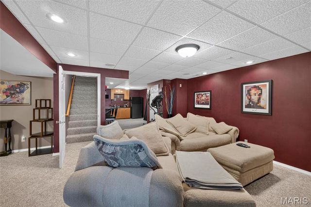 219 Copper Mountain Drive, Fenton, MO 63026