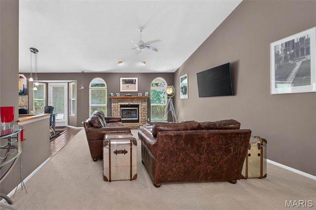 219 Copper Mountain Drive, Fenton, MO 63026