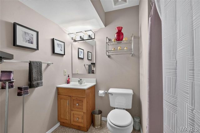 219 Copper Mountain Drive, Fenton, MO 63026