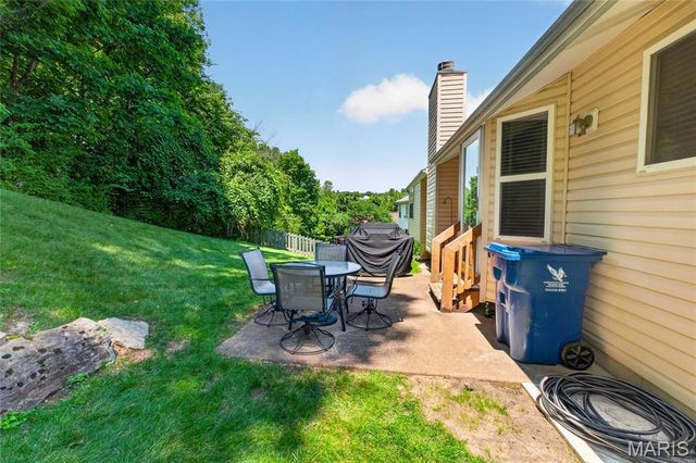 219 Copper Mountain Drive, Fenton, MO 63026