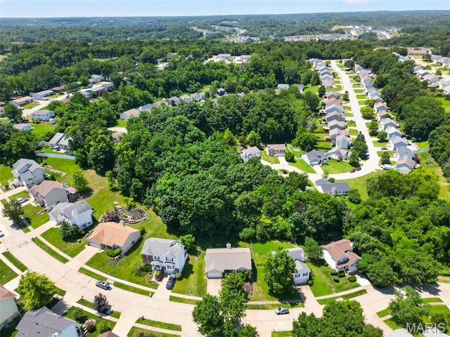219 Copper Mountain Drive, Fenton, MO 63026