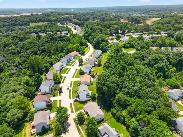 219 Copper Mountain Drive, Fenton, MO 63026