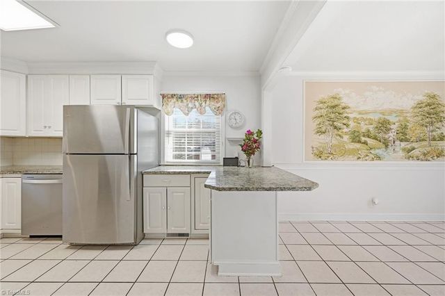 585 Ocala Drive, Winston-salem, NC 27127