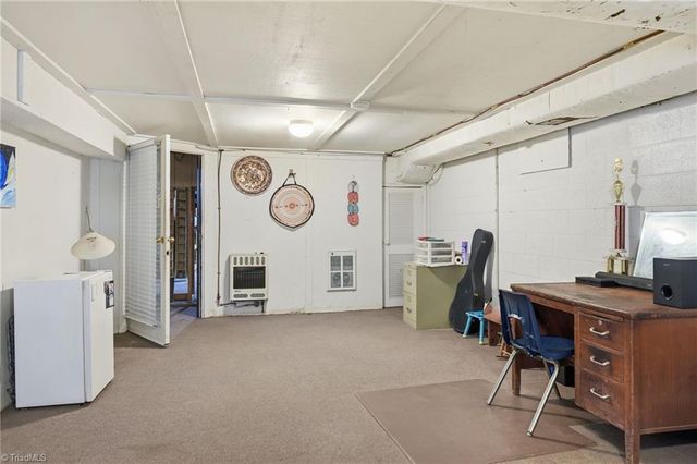 585 Ocala Drive, Winston-salem, NC 27127