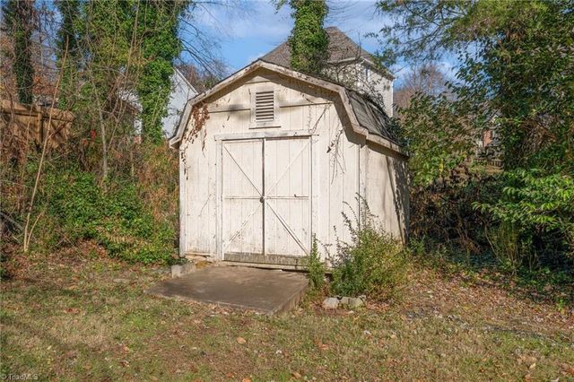 585 Ocala Drive, Winston-salem, NC 27127