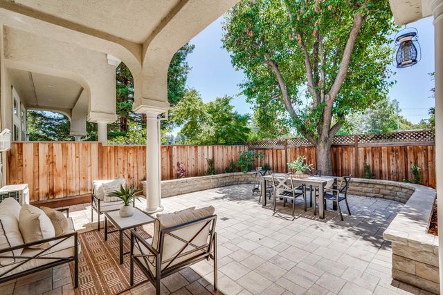 71 Tyrella Court, Mountain View, CA 94043