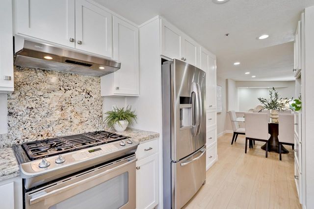 71 Tyrella Court, Mountain View, CA 94043