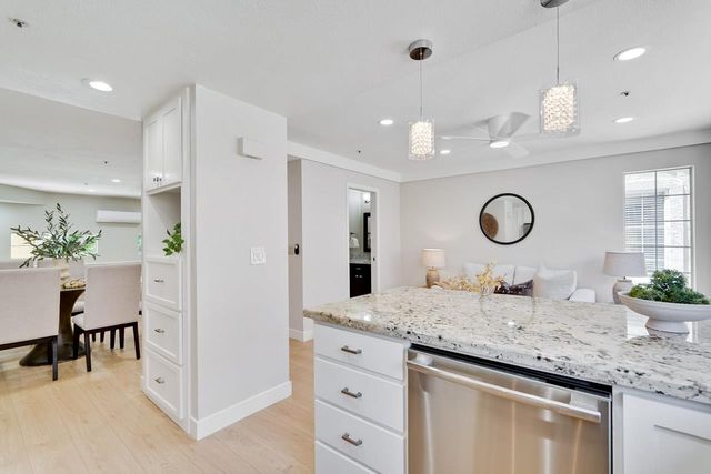 71 Tyrella Court, Mountain View, CA 94043