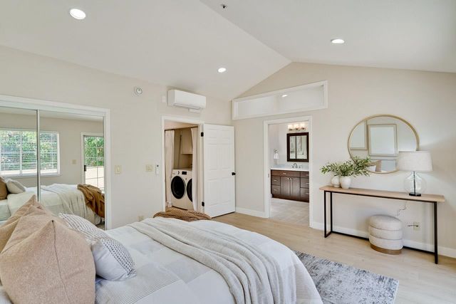 71 Tyrella Court, Mountain View, CA 94043