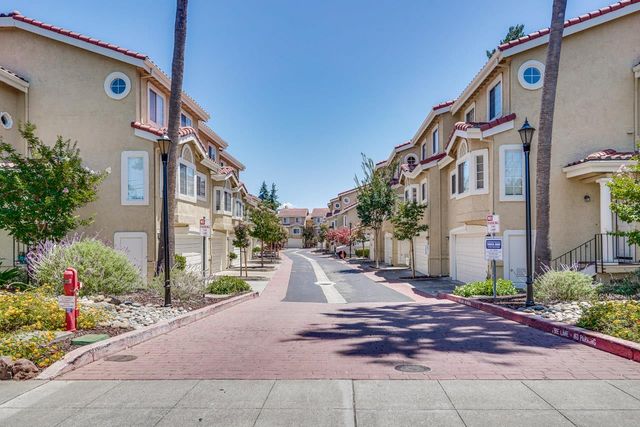 71 Tyrella Court, Mountain View, CA 94043
