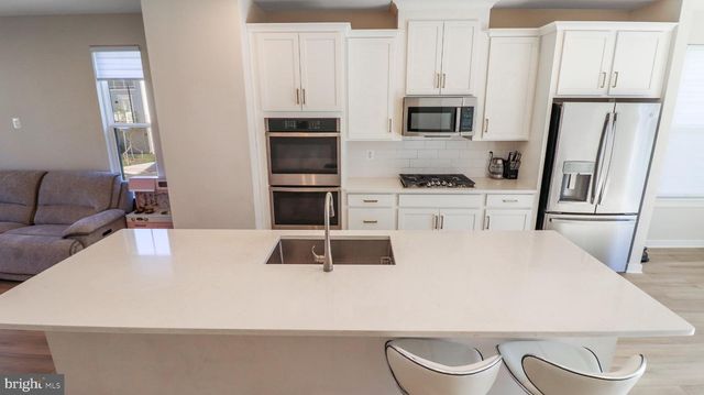 24190 KILBRIDE TER, Sterling, VA 20166