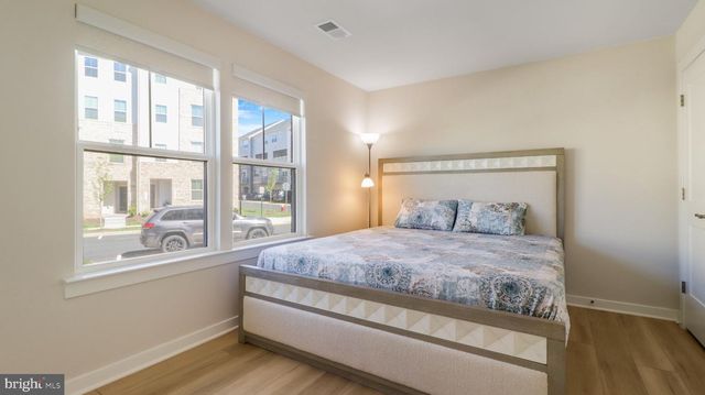 24190 KILBRIDE TER, Sterling, VA 20166