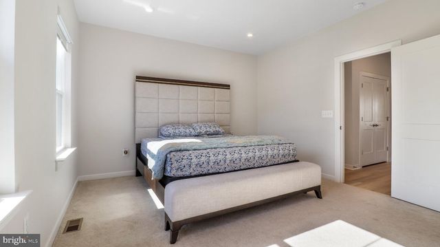24190 KILBRIDE TER, Sterling, VA 20166