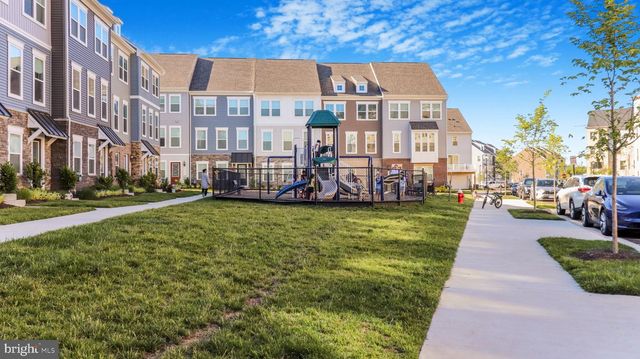 24190 KILBRIDE TER, Sterling, VA 20166