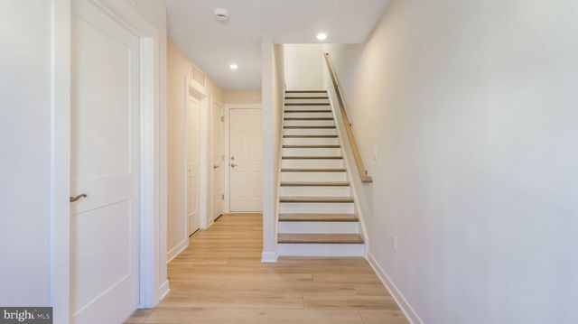 24190 KILBRIDE TER, Sterling, VA 20166
