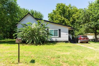1014 W Logan Avenue, Guthrie, OK 73044