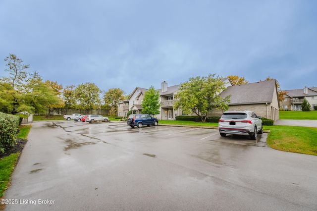 1300 Bee Ln 103, Louisville, KY 40243