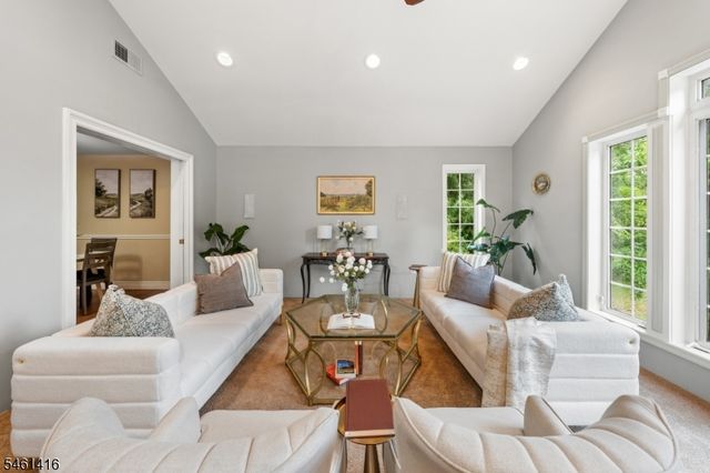 15 Partridge Rd, Hillsborough Twp., NJ 08844
