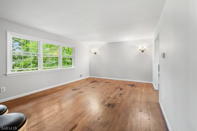 15 Partridge Rd, Hillsborough Twp., NJ 08844
