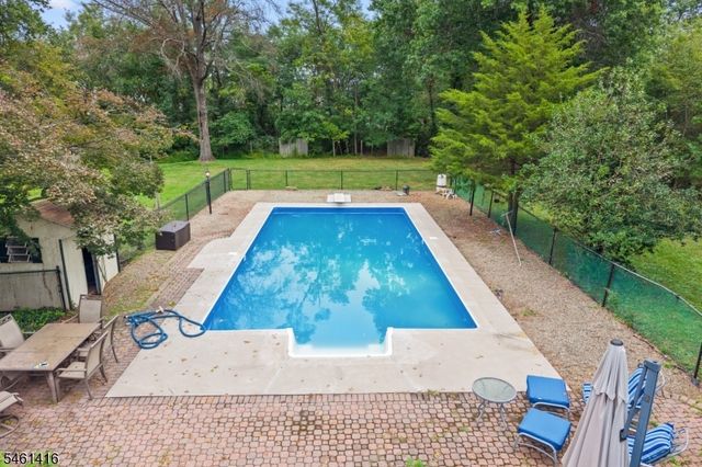 15 Partridge Rd, Hillsborough Twp., NJ 08844