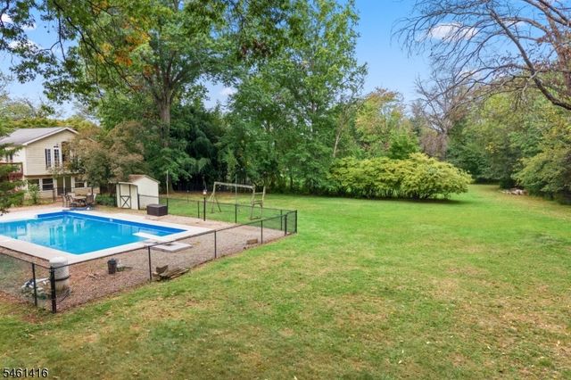 15 Partridge Rd, Hillsborough Twp., NJ 08844