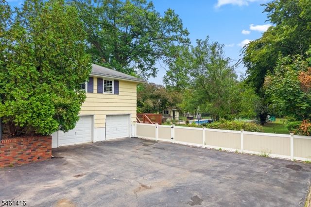 15 Partridge Rd, Hillsborough Twp., NJ 08844