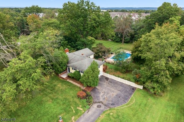 15 Partridge Rd, Hillsborough Twp., NJ 08844