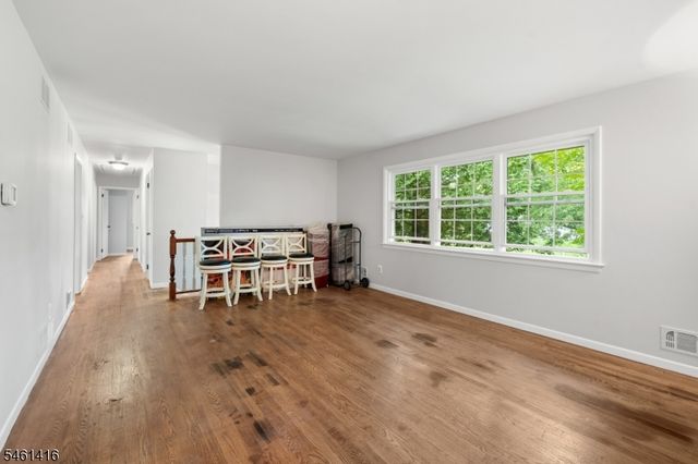 15 Partridge Rd, Hillsborough Twp., NJ 08844