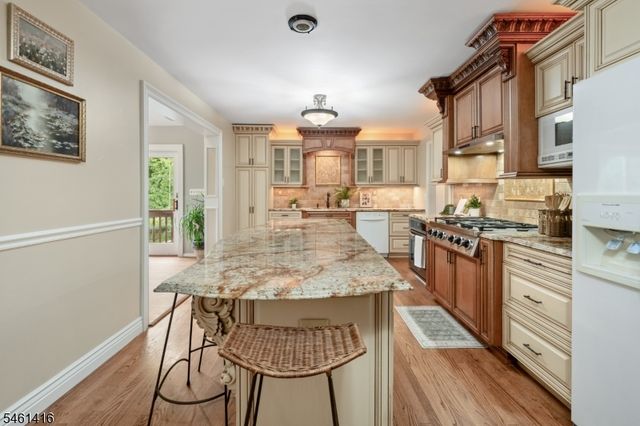 15 Partridge Rd, Hillsborough Twp., NJ 08844