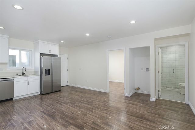 2131 2133 S Cloverdale, Los Angeles, CA 90016