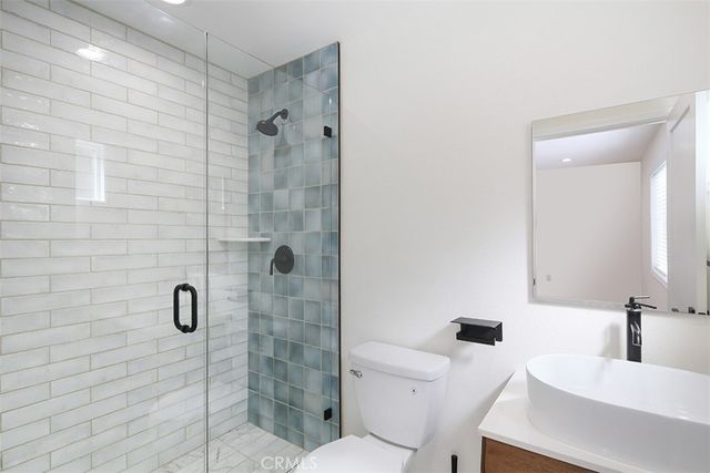 2131 2133 S Cloverdale, Los Angeles, CA 90016