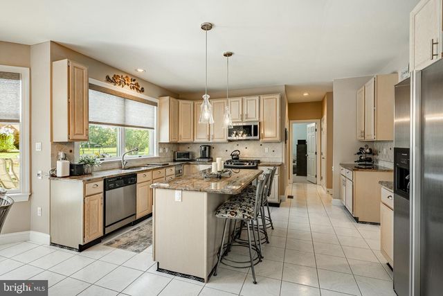 1716 SAINT GEORGES RD, Dresher, PA 19025