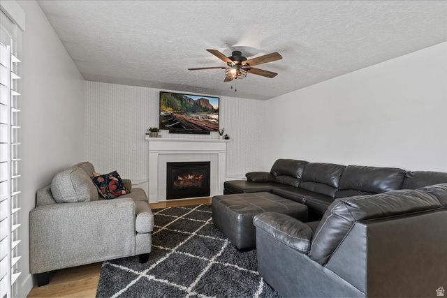 1351 E BAER RD, Fruit Heights, UT 84037