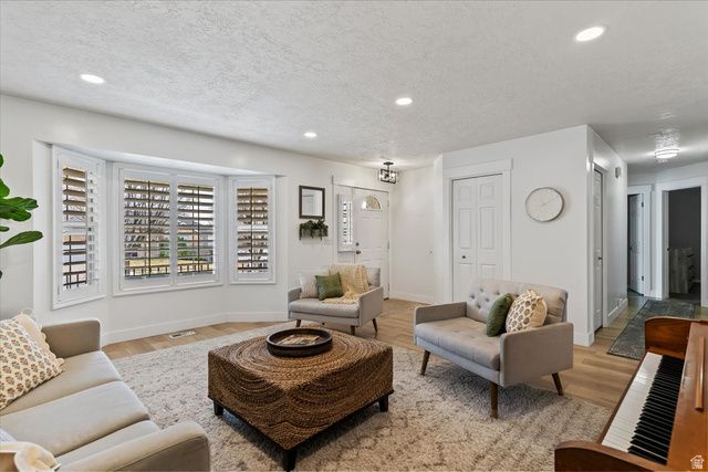 1351 E BAER RD, Fruit Heights, UT 84037