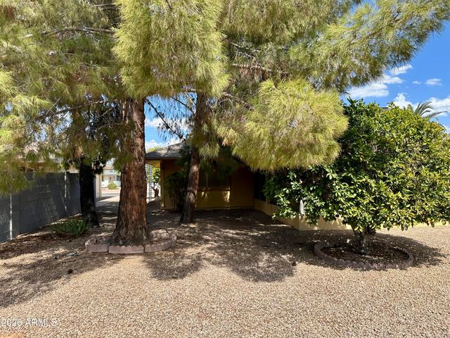 12915 W SEVILLE Drive, Sun City West, AZ 85375