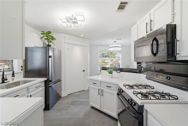 698 South Racetrack Road 724, Henderson, NV 89015